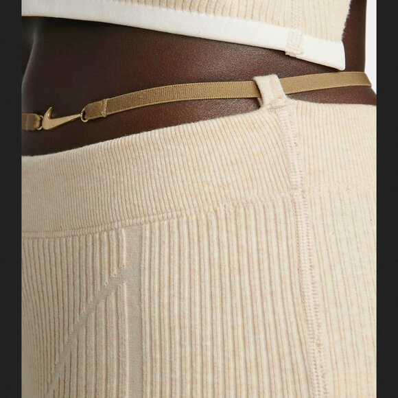 🔥 Jacquemus x Nike size XL Thigh Shorts Pearl Color - Picture 4 of 8